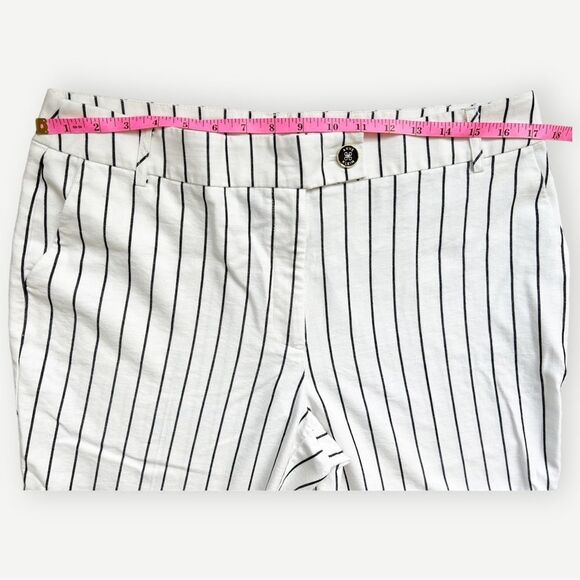 Anne Klein Wide Leg White & Black Striped Crop Trouser Pants. 10. - Picture 4 of 8